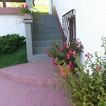 In Ruhiger Lage Am Waldrand By Interhome Дом отдыха Нафис